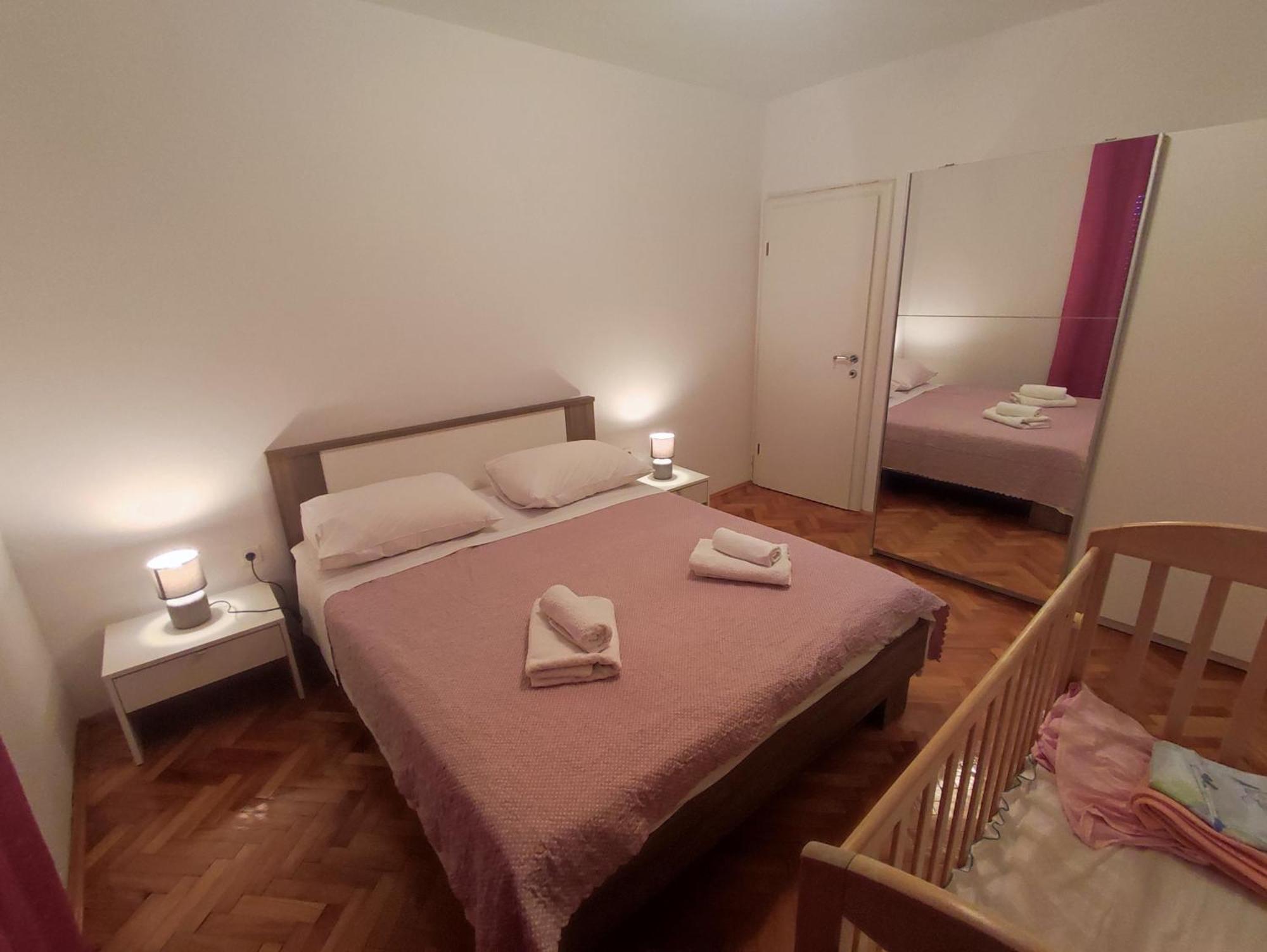 Apartment Roncevic Vrsi Luaran gambar