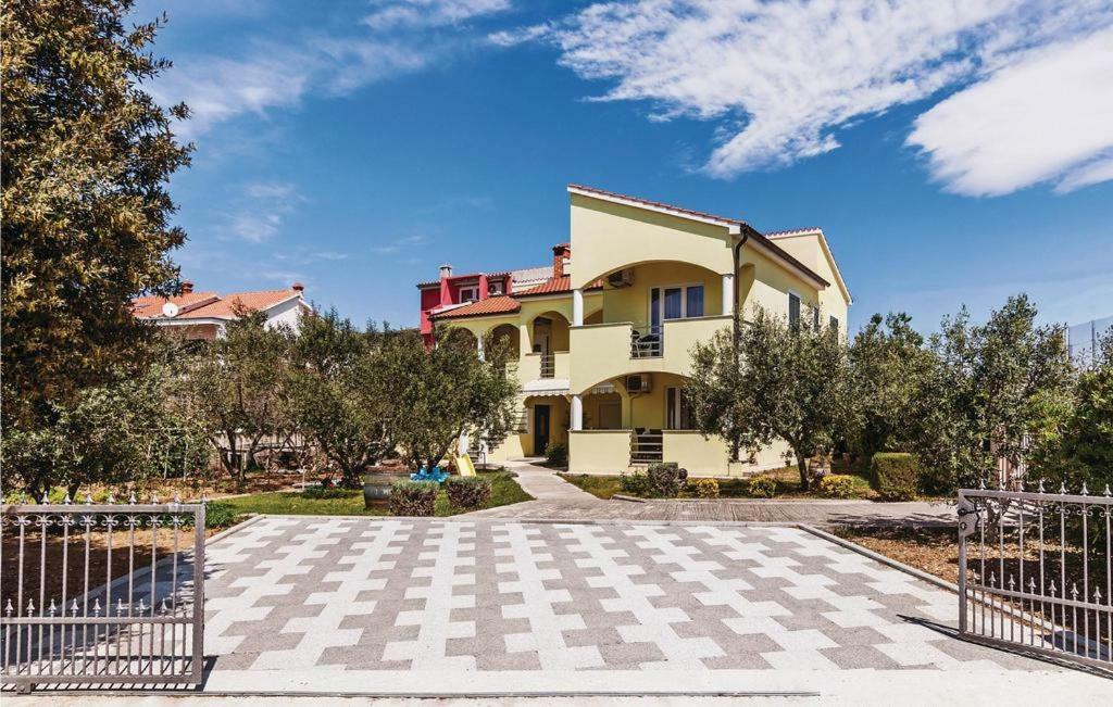 Apartment Roncevic Vrsi Luaran gambar