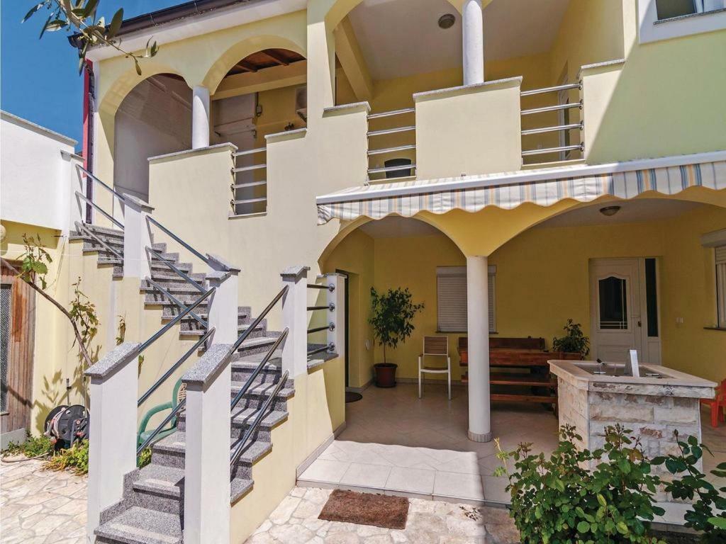 Apartment Roncevic Vrsi Luaran gambar